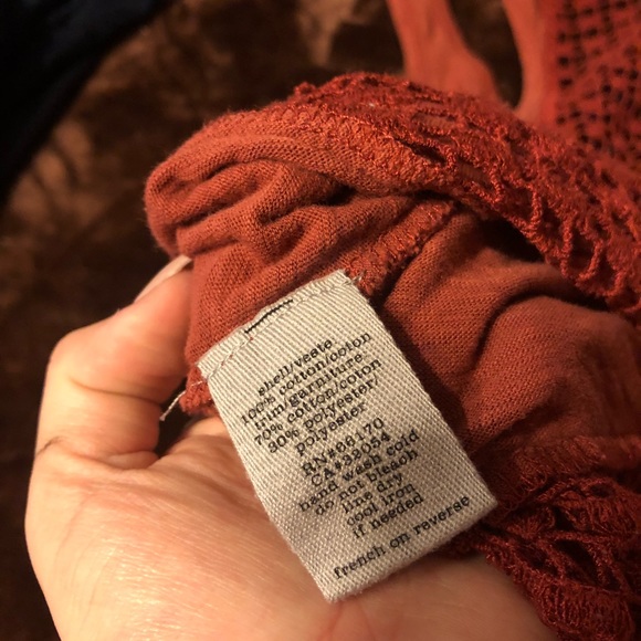 Ecote rust color cropped tank with mesh detail - Picture 4 of 5